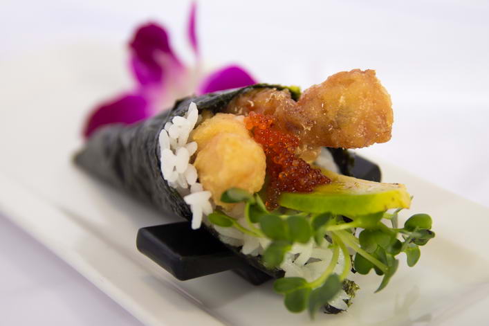 HR2. Tempura hand roll