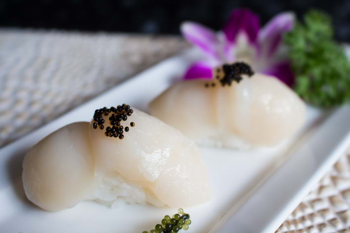 Ni10. Ika nigiri