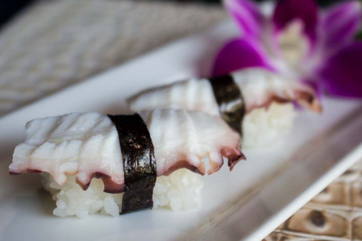 Ni9. Tako nigiri